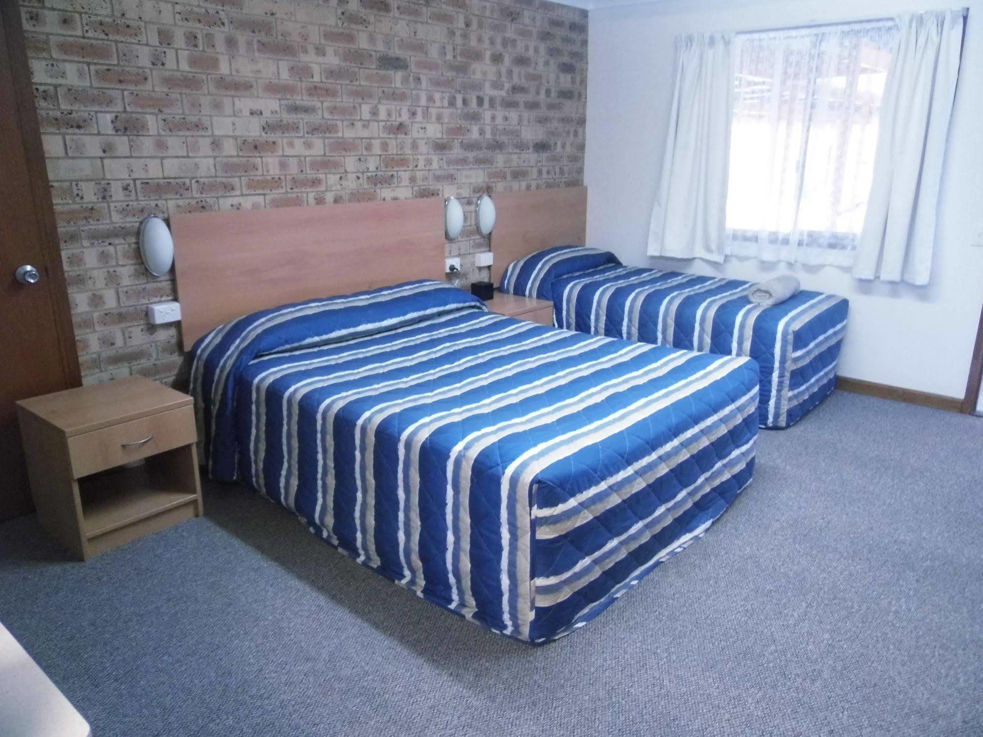 Nanango Fitzroy Motel מראה חיצוני תמונה