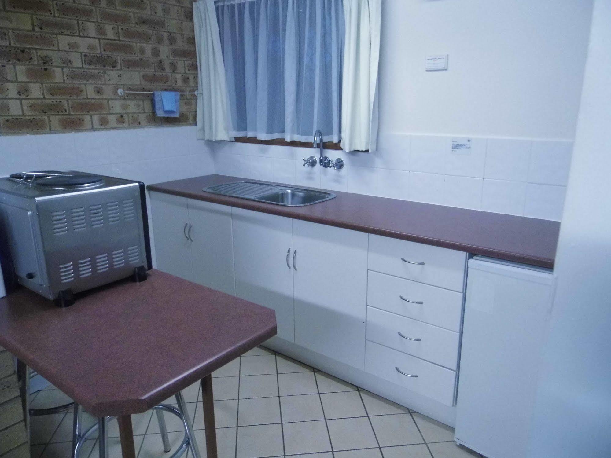 Nanango Fitzroy Motel מראה חיצוני תמונה